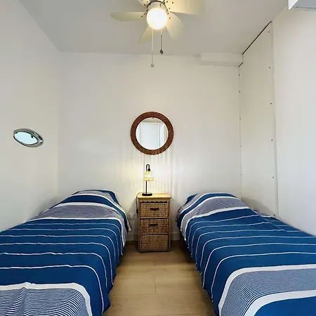 2 Pièces Avec Wifi Et Garage à - Fr-1-245-148 *